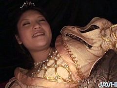 Torrid and voracious Japanese chick gets rid of her traditional gown and stretches legs wide for polishing her wet pussy properly with a sex toy. Just look at this whorish chick in Jav HD sex clip and be sure to jizz at once.