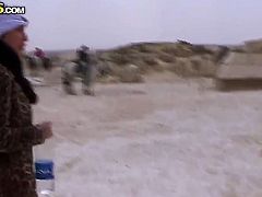 Arresting black haired chick was not against to suck near the great pyramids