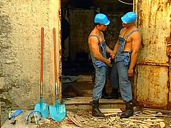 While taking a break from building a new house these two gay lovers pull down their overalls and have some steamy gay sex. Watch as one guy is on his knees sucking the other off until he cums inside his mouth. His strong hands around a throbbing cock is a sight to see.