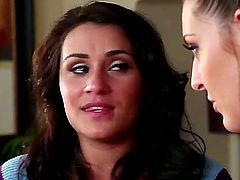 Yummy woman Gracie Glam gets her love hole rubbed to orgasm by Charlie Chase in lesbian action