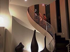 It's gettin' jiggy up in this slutty house as one house guest gets toe fucked while another gives a pole dance and a blonde goes 69 and gets fucked, keep your eye on the prize boys.