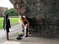 Blonde honeys public self-pollution and alfresco gash flashing of Hot Greenhorn nymph inside daring 