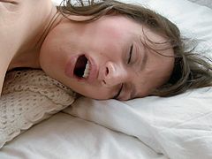 Cute Teen Agnese Masturbating In Bed With Big Toys