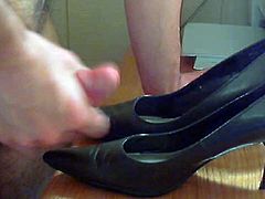 Cum Brown Nine West Pumps