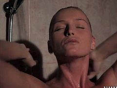 Kathia Nobili takes an erotic shower