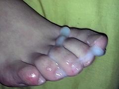 cumming over guest's feet