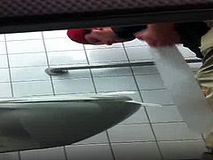 Straight Guy Spycam in Bathroom