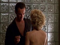 Kelly Carlson, Joely Richardson - Nip-Tuck s1e01