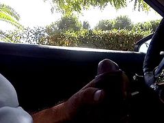 dickflash two black woman in my car they look my cock