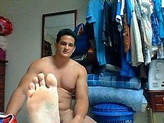 straight guys feet on webcam