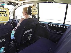 Beautiful Girl Gets Fucked in a Taxi E6.