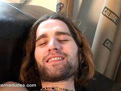 Alternate Dudes brings you a hell of a free porn video where you can see how this hairy horny rocker dude smokes and masturbates while assuming very interesting poses.