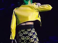 Katy Perry Twerking in Birmingham