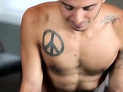 Amateur jocks cocksucking threeway