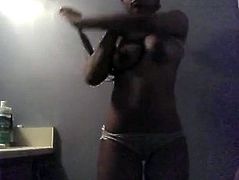 TEEN DANCING AND STRIPPIN!