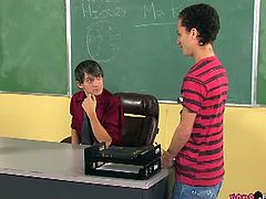 Horny teacher Andy Kay fucking his favorite student Spencer London and here they are in the table sucking their hard cock and nailing their lovely ass in the table.