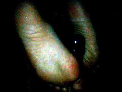paja con los pies rica