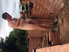 Naked builder