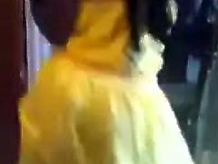 Big booty milf in yellow dress da dates25com