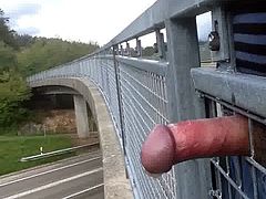 Branle sur un pont