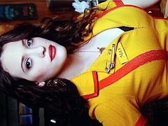 Kat Dennings 2