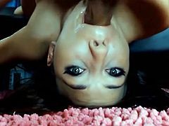 Cute Girl - Deepthroat und Cum in Mouth