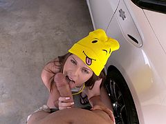 Bubbly amateur deepthroats a thick boner in the garage