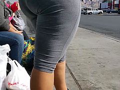Nice thick thighs and phat ass bbw in grey sweatings