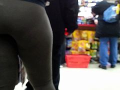 Candid brown spandex bubbled out milf donk of NYC#2