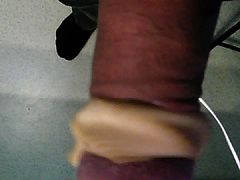 I'm cumming hands free. Wand vibe.