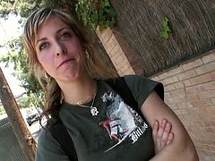 When it cums to Pilladas we always find the hottest teens. This time we found Claudia, a hippie teen who is full of peace, love, money and sex! She is looking for an opportunity under the inner sunny labia and tops it off with a mouthful.