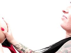 Christy Mack gets her muff licked by Asphyxia Noir