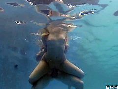 AJ Applegate with phat booty knows no limits when it comes to anal fucking with hot bang buddy Johnny Sins