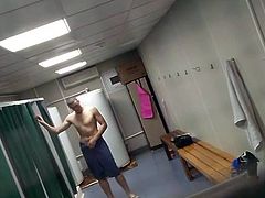 Str8 spy guy in locker room