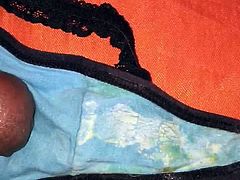 Cumming on a used panty