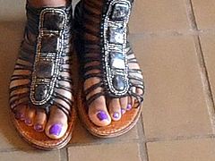 Olisa Purple Toenails