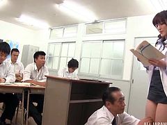 http://img2.xxxcdn.net/0k/e2/0b_japanese_teacher.jpg