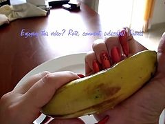 pointed nails rip banana