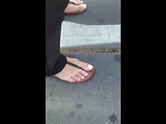 Candid Sexy blonde feet