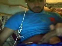 horny arab on cam