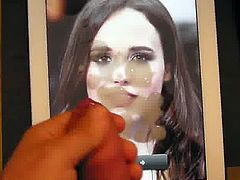 Ellen Page cumtribute - october 2013