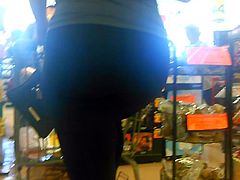 Shapely chick in leggings at the grocery store