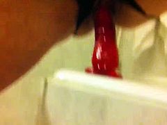 Amateur housewife ramming her dildo