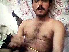 Desi Guy wanking