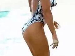 Ronda Rousey sexy video clip