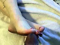 BBC Cumshot On Toes