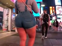 Phat ass brunette in shorts