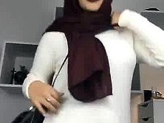 Sexy busty hijabi arab muslim