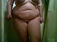 Sweet young BBW pissIng in the shower