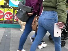 Candid round ass teen in tight jeans